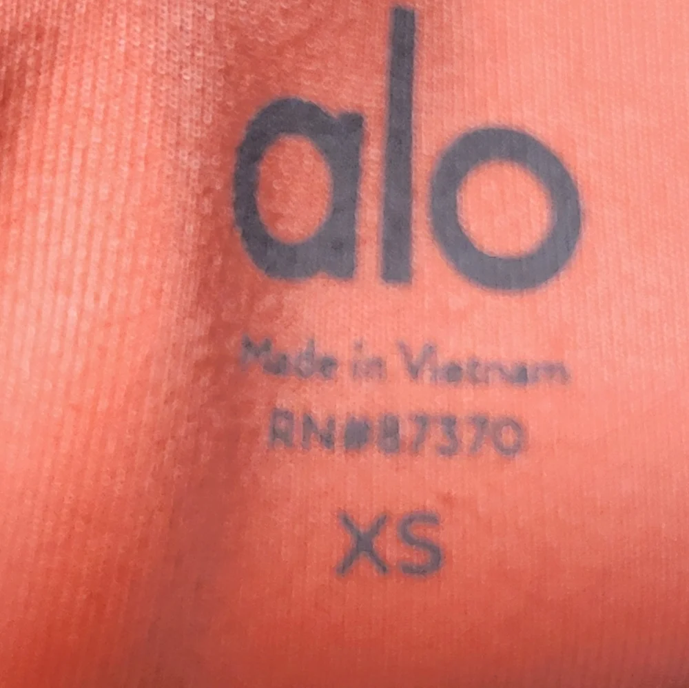 ALO Yoga Women's Goddess Ribbed Leggings in Guava Stormy Heather - Size XS